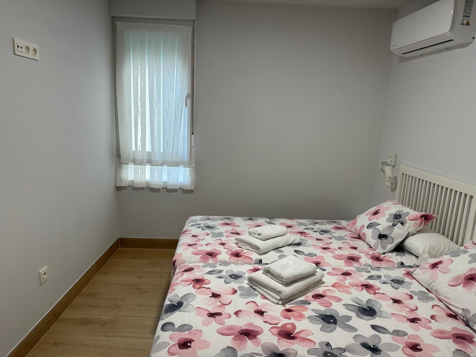 Apartamentos Turisticos Santa Apolonia 62 Avilés Exterior foto